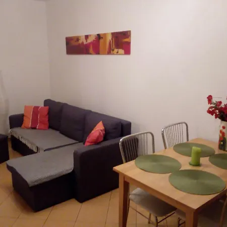 Apartament Tosia: Beachside Retreat with Garden Oasis Kolobrzeg Exterior photo